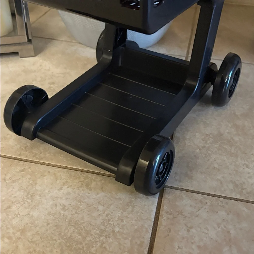 TJMAXX toy shopping cart - Picture 4 of 5